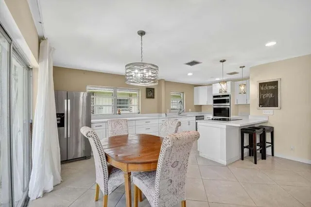 $2,249 | 324 Orange Tree Drive, Unit 5, Atlantis, FL 33462