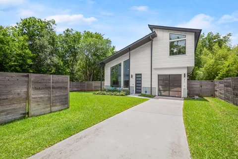 $875,000 | 611 Gaylor Street, Unit 2, Austin, TX 78752
