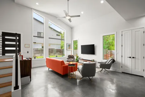 $875,000 | 611 Gaylor Street, Unit 2, Austin, TX 78752