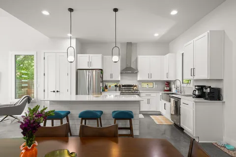 $875,000 | 611 Gaylor Street, Unit 2, Austin, TX 78752