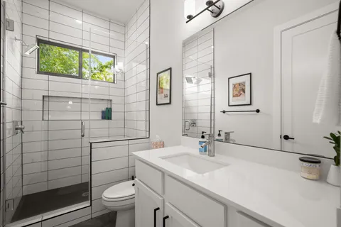 $875,000 | 611 Gaylor Street, Unit 2, Austin, TX 78752