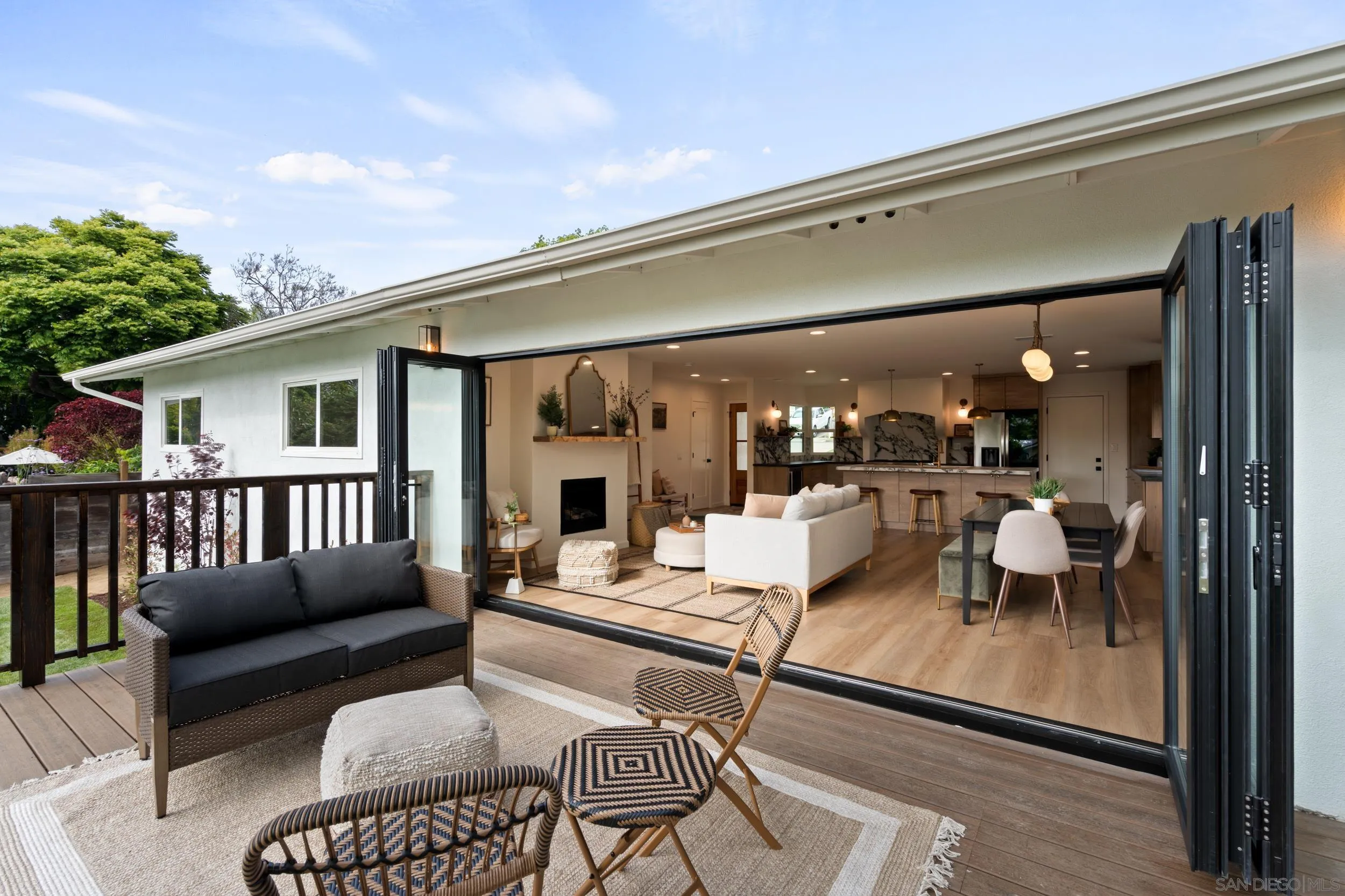 1144 Stratford Drive Encinitas, CA 92024 - Photo 15 of 39 a living room with furniture