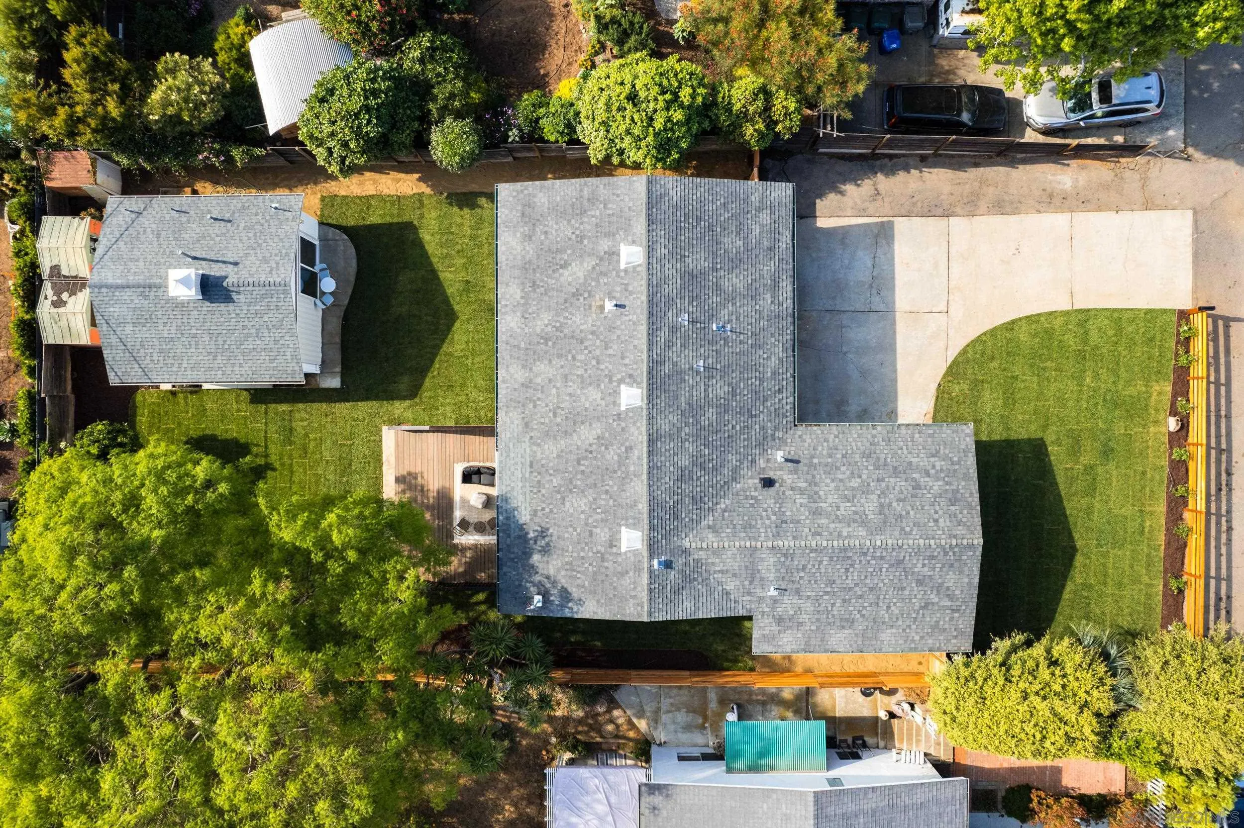 1144 Stratford Drive Encinitas, CA 92024 - Photo 37 of 39 an aerial view of a house with a yard