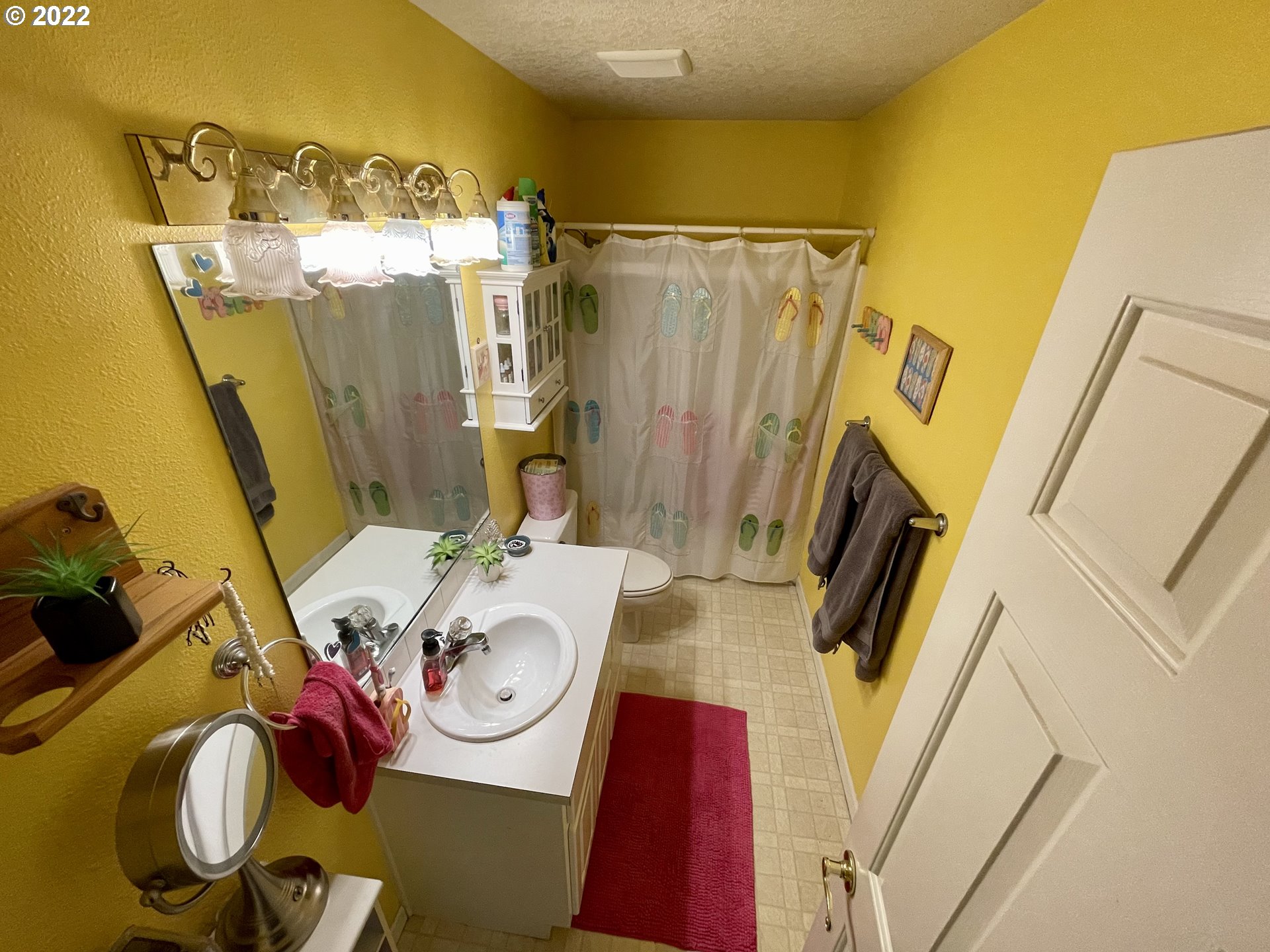 4135 Southwest 25th Court Gresham, OR 97080 - Photo 13 of 18