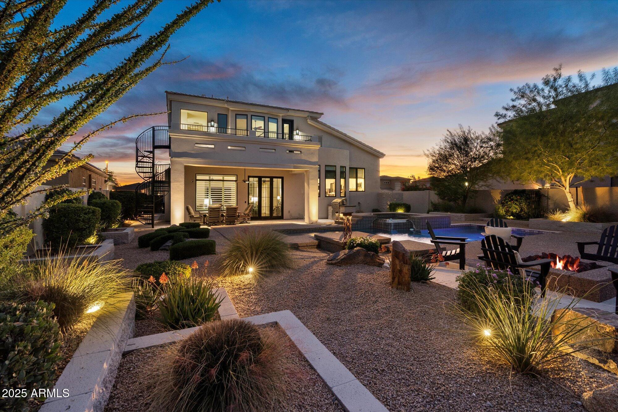5232 East Hashknife Road Phoenix, AZ 85054 - Photo 9 of 59 Back of home