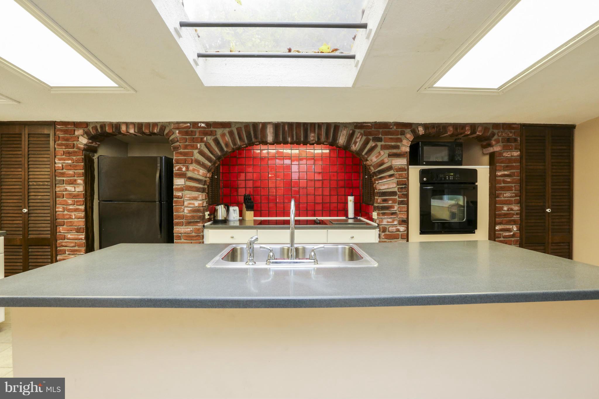 6730 Queens Ferry Road Baltimore, MD 21239 - Photo 9 of 21