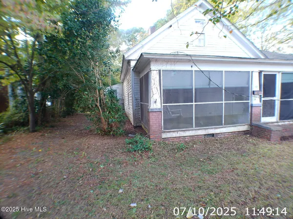 $81,250 | 409 North Haughton Street, Williamston, NC 27892