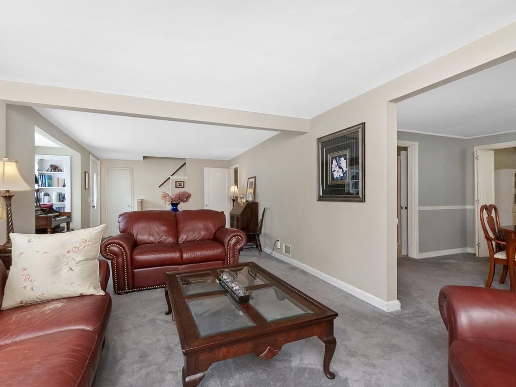 125 Sheffield Road Waltham, MA 02451 - Photo 8 of 41 Gallery Image 8