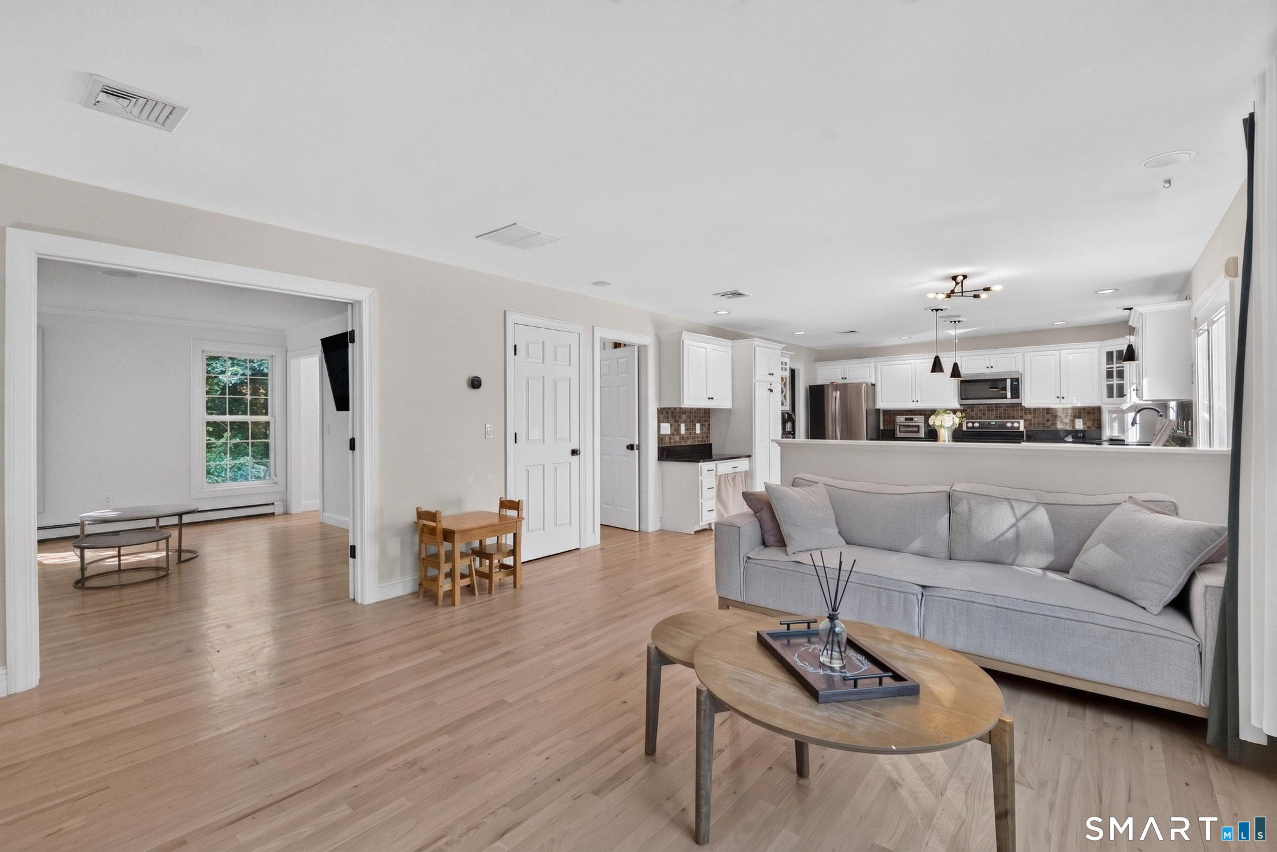 15 Purdy Station Road Newtown, CT 06470 - Photo 10 of 40 Open concept family room/kitchen