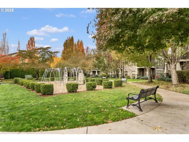 a view of entryway with a front door