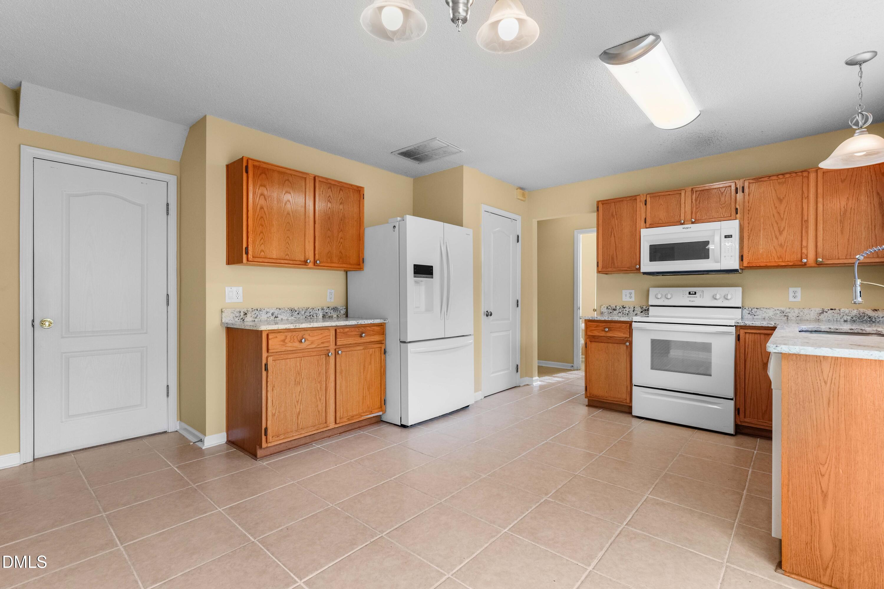 4817 Cardinal Grove Boulevard Raleigh, NC 27616 - Photo 14 of 40 14