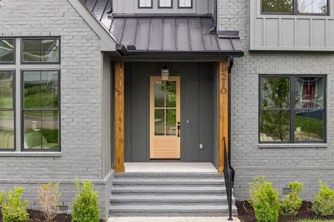 $1,650,000 | 210 Chamberlin Street, Nashville, TN 37209