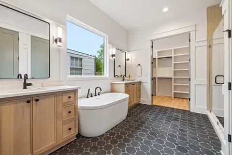 $1,650,000 | 210 Chamberlin Street, Nashville, TN 37209