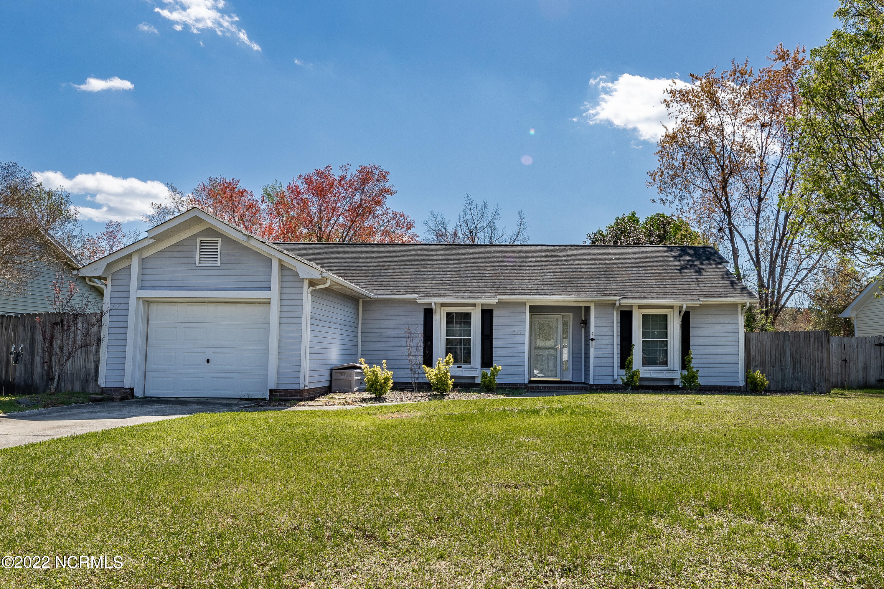 233 Raintree Road Jacksonville, NC 28540 - Photo 1 of 27 001-15