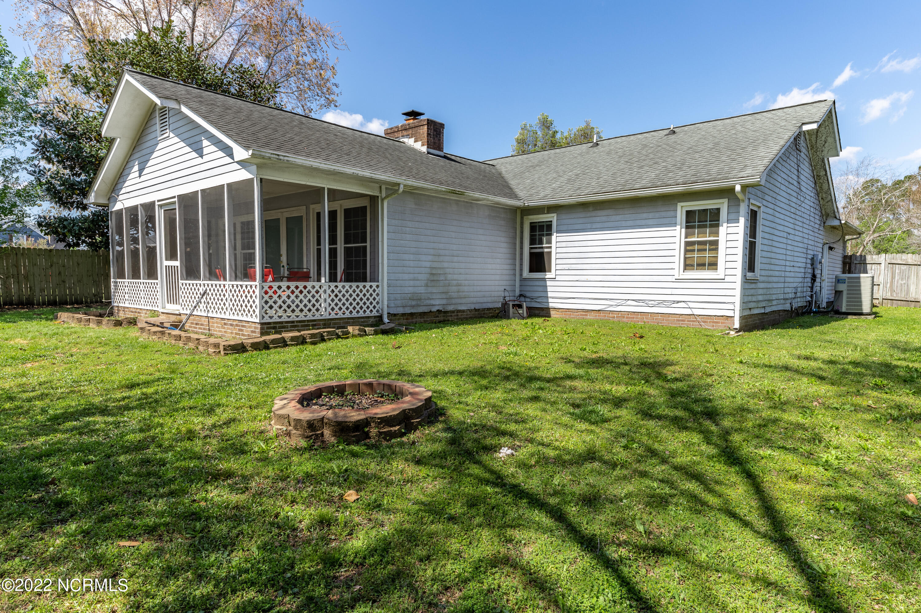 233 Raintree Road Jacksonville, NC 28540 - Photo 22 of 27 025-11