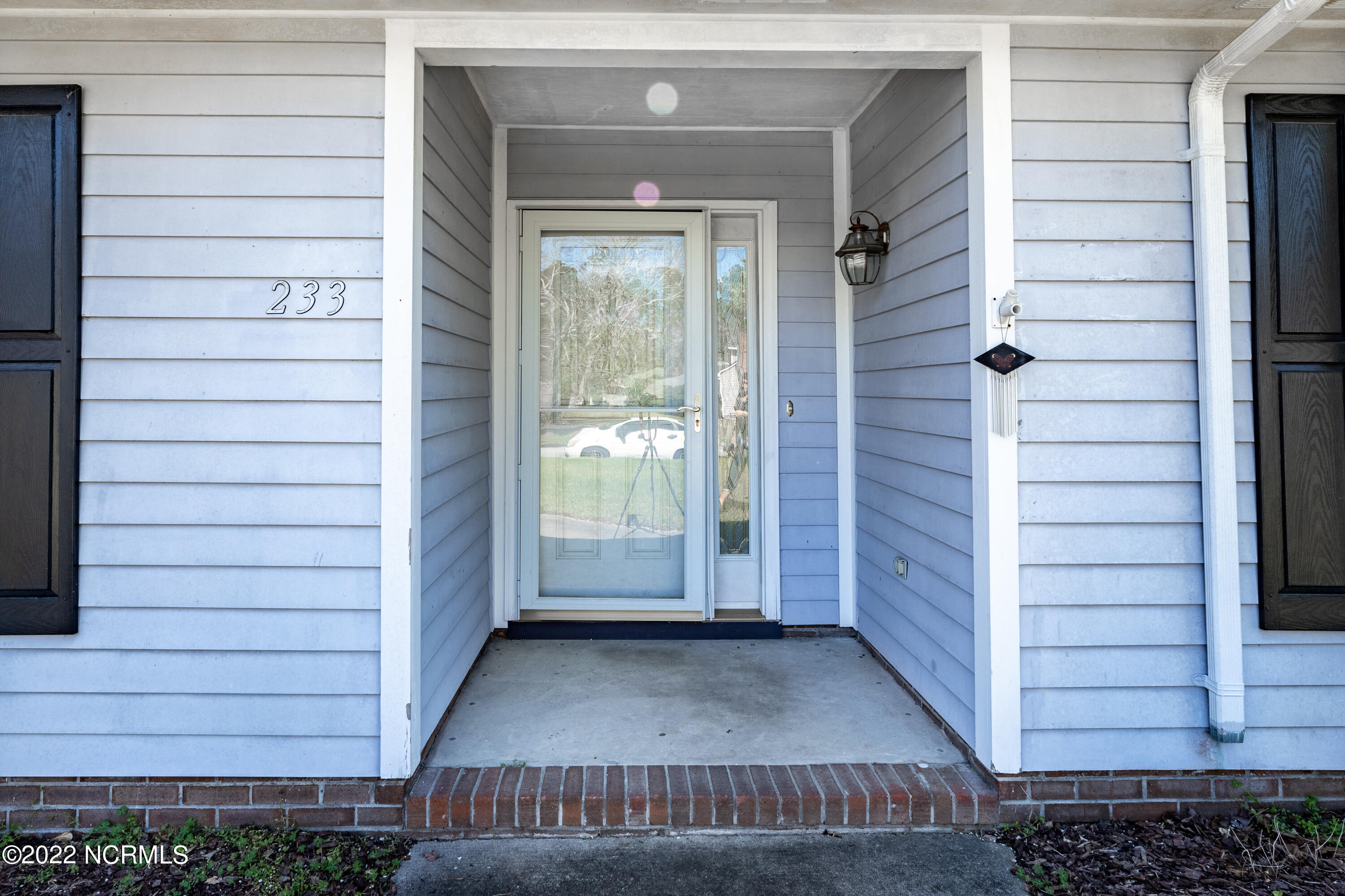 233 Raintree Road Jacksonville, NC 28540 - Photo 3 of 27 004-13