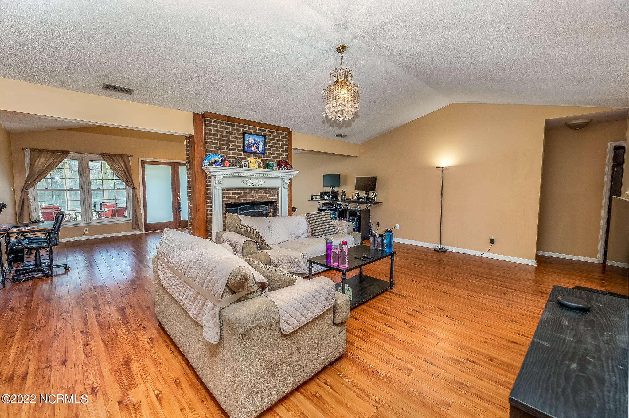233 Raintree Road Jacksonville, NC 28540 - Photo 7 of 27 007-12