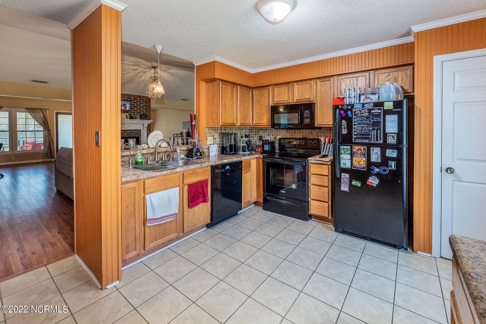 233 Raintree Road Jacksonville, NC 28540 - Photo 10 of 27 011-11