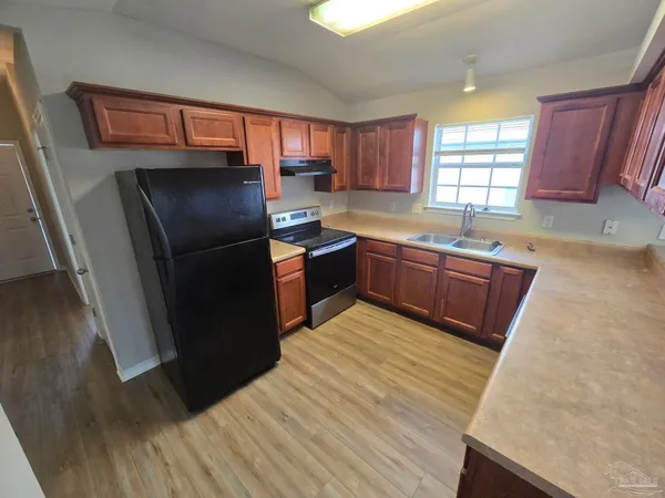 $1,700 | 3115 Flintlock Drive, Pensacola, FL 32526