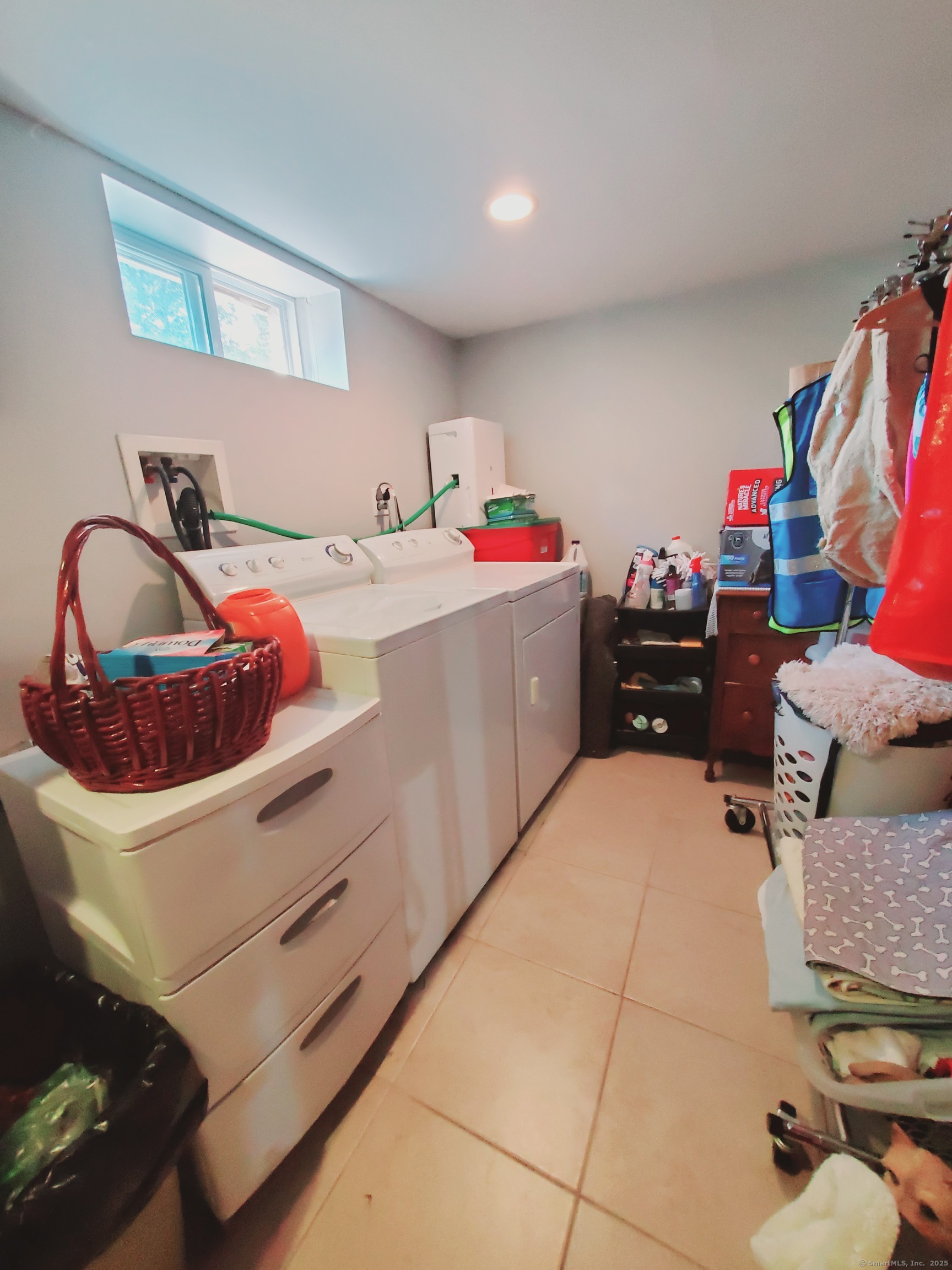 27 Winter Street Stamford, CT 06905 - Photo 14 of 17