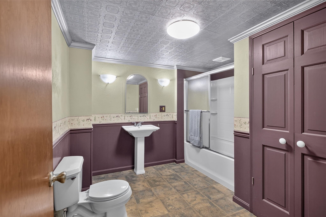 8727 Lansing Avenue Rives Junction, MI 49277 - Photo 24 of 67