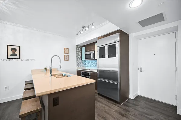 $3,400 | 55 Southeast 6th Street, Unit 3404, Miami, FL 33131