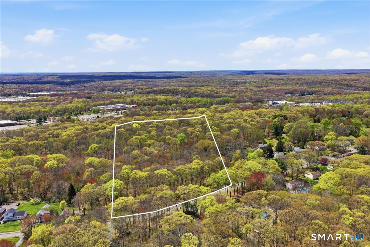76 Dayton Road Waterford, CT 06385 - Photo 13 of 14