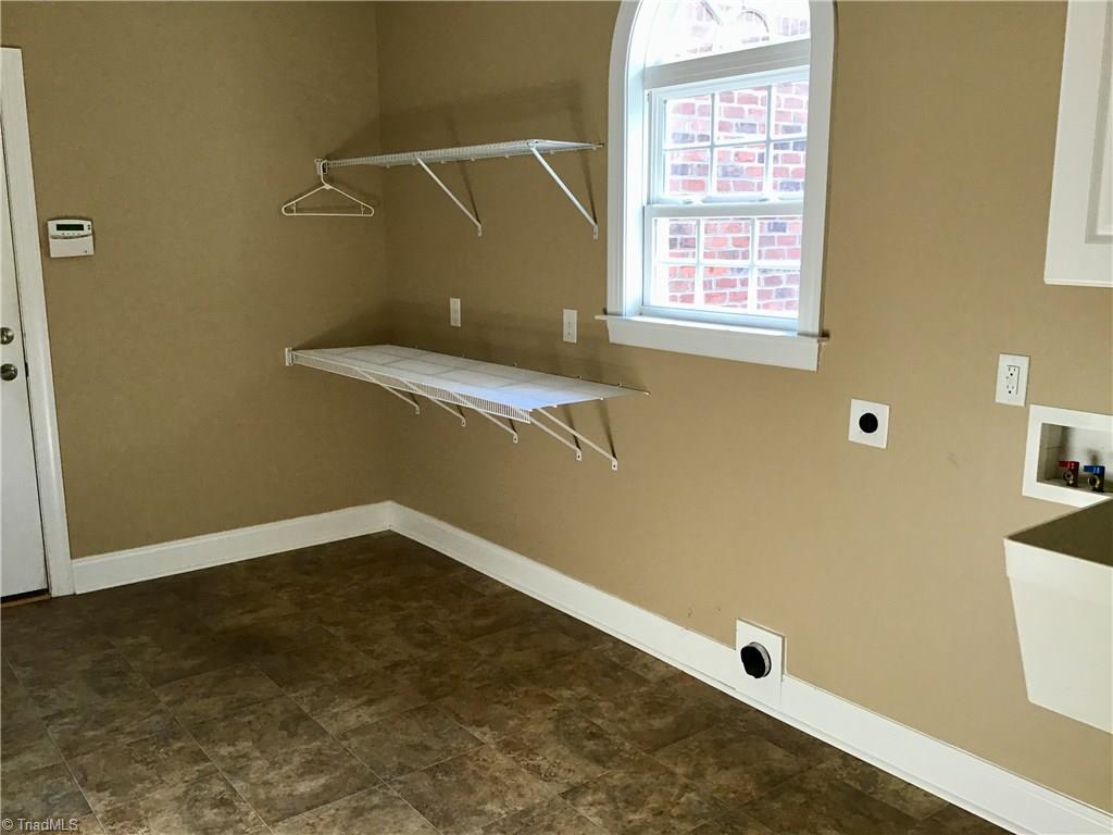 1345 Cunningham Road Thomasville, NC 27360 - Photo 6 of 13 Gallery Image 6
