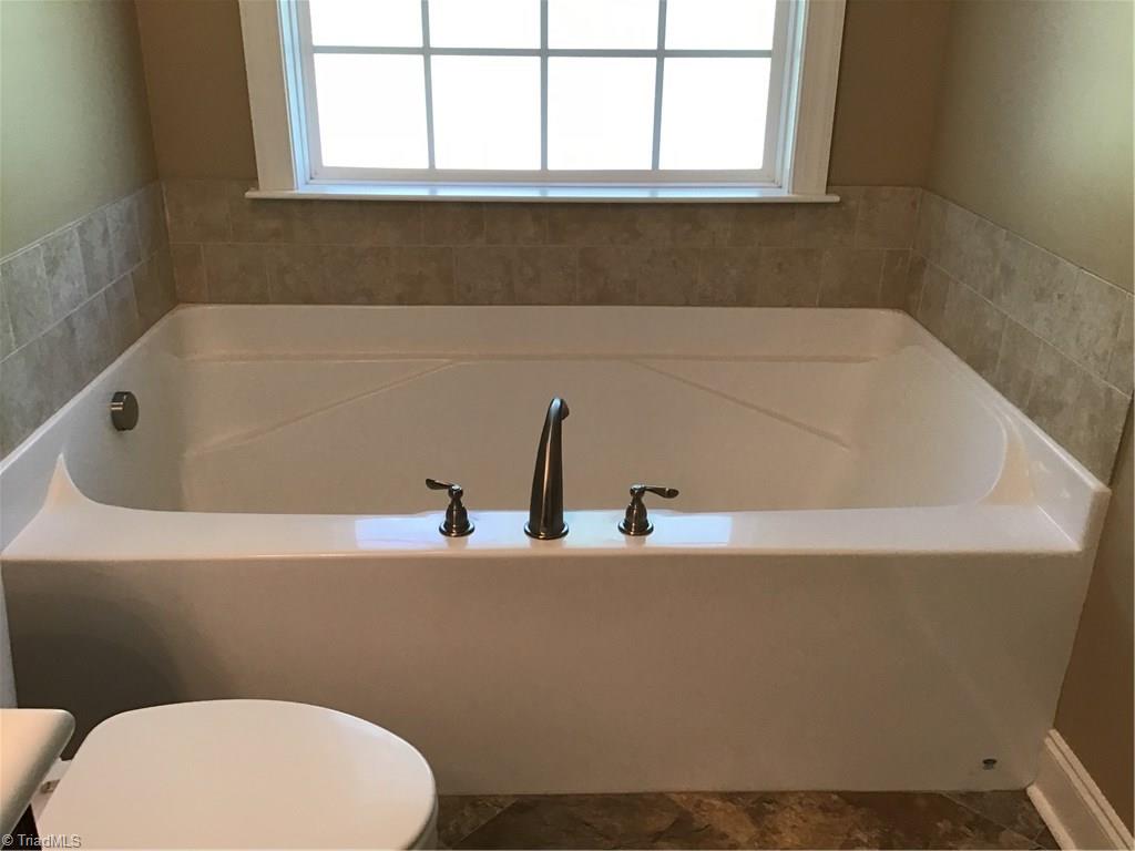 1345 Cunningham Road Thomasville, NC 27360 - Photo 9 of 13 Gallery Image 9