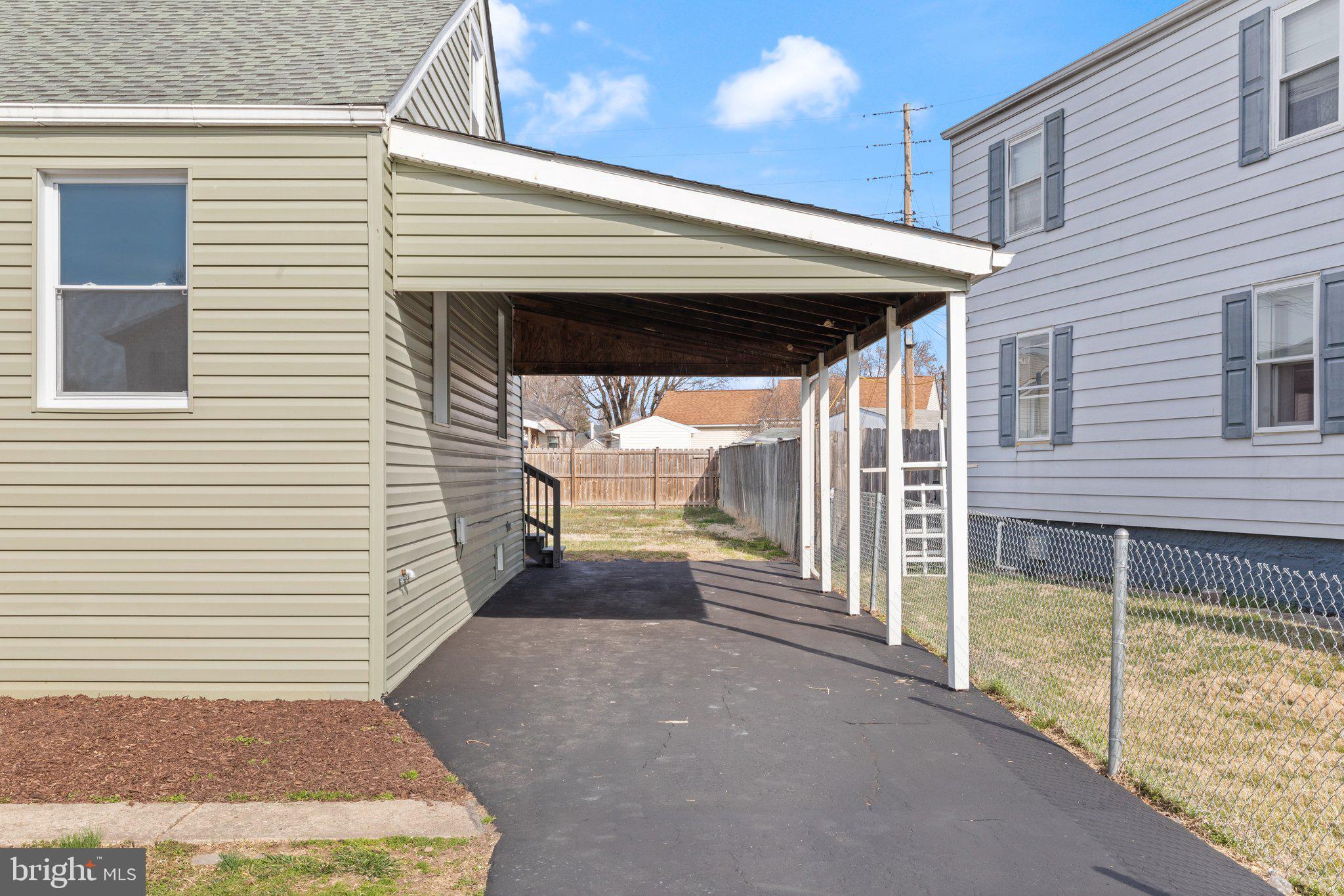 203 Ashwood Road Baltimore, MD 21222 - Photo 3 of 23 Gallery Image 3