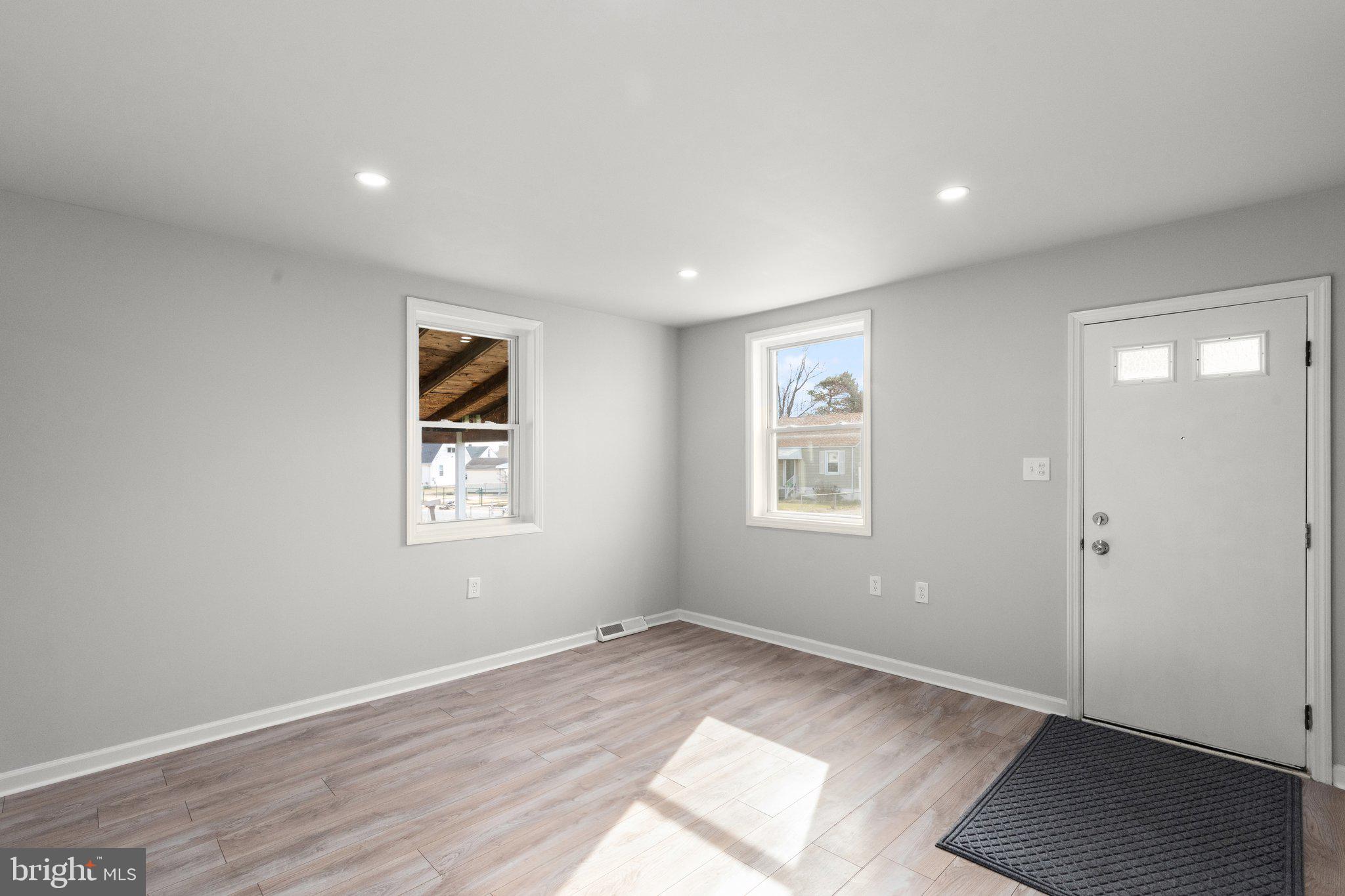 203 Ashwood Road Baltimore, MD 21222 - Photo 5 of 23 Gallery Image 5