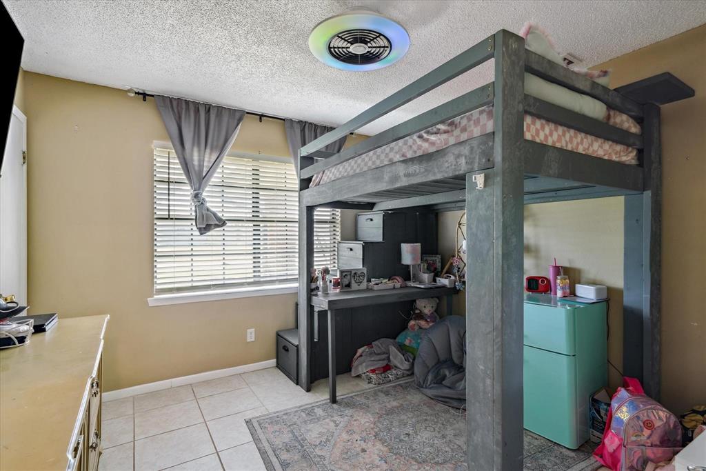 350 Alaska Street Van, TX 75790 - Photo 28 of 37 a view of a room that has a bed and a window in it