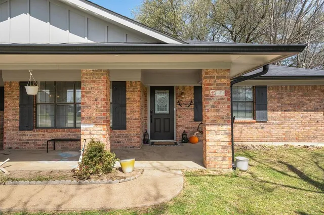 $359,500 | 350 Alaska Street, Van, TX 75790