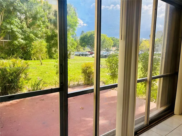 $180,000 | 950 Northeast 199th Street, Unit 1A 101, Miami, FL 33179