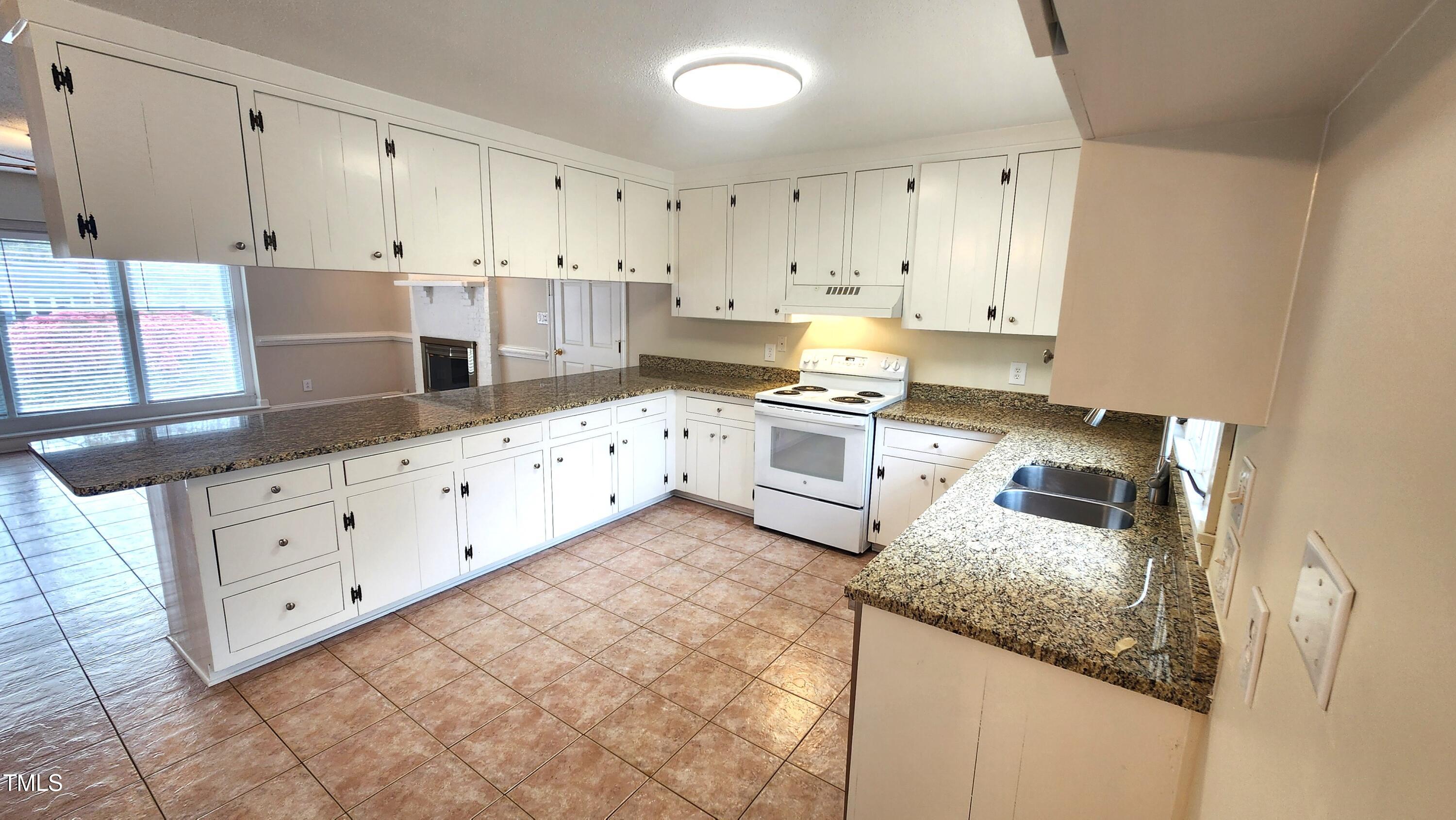 2704 Pidgeon Hill Road Raleigh, NC 27613 - Photo 7 of 12 Lots of Cabinets