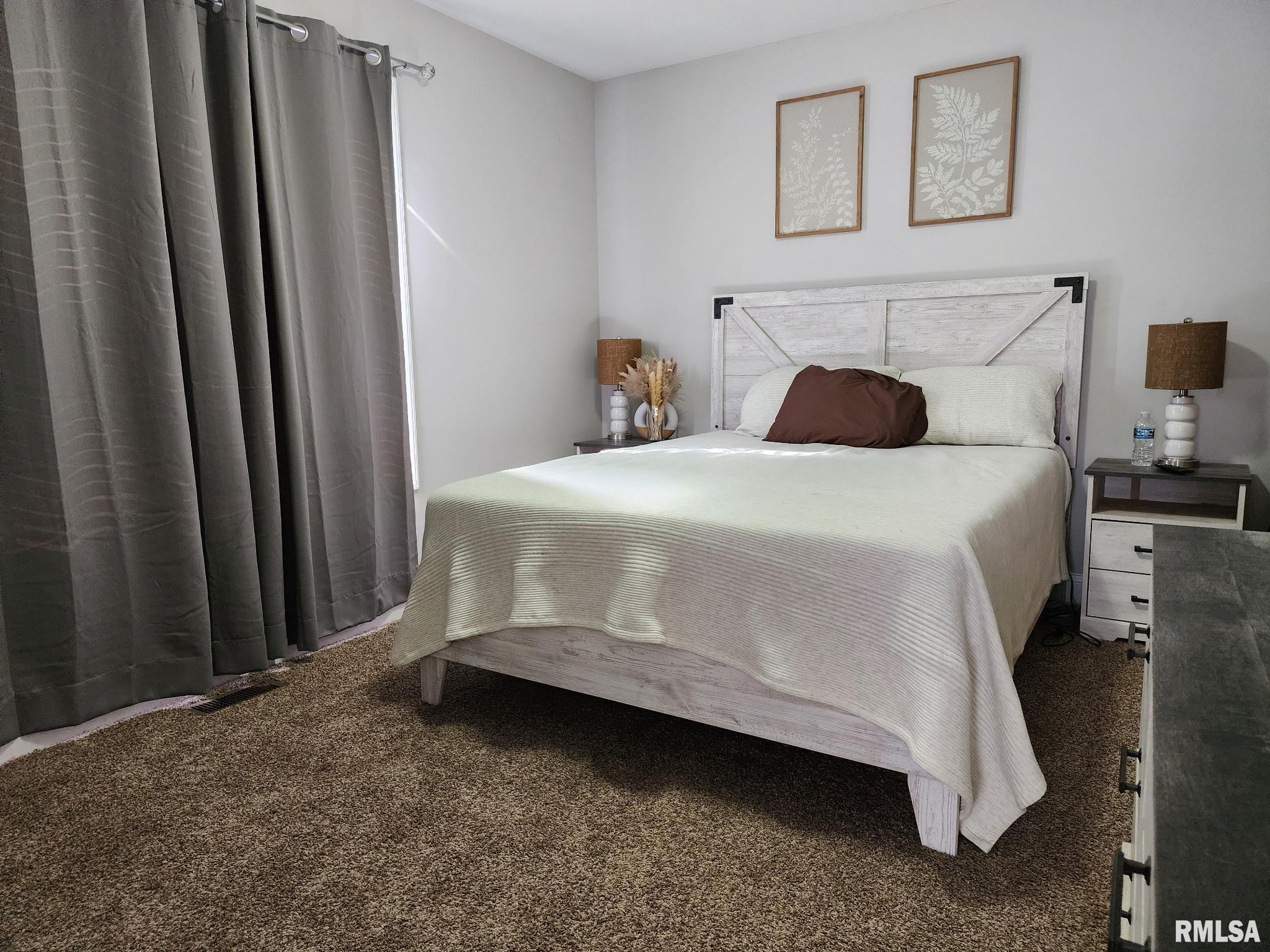 201 Washington Street Athens, IL 62613 - Photo 15 of 37 Gallery Image 15