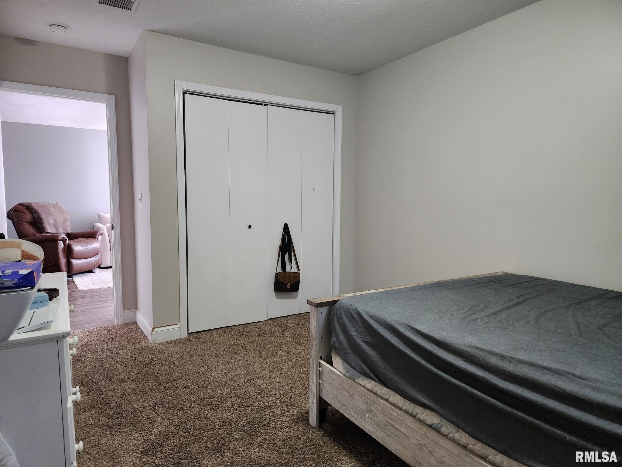 201 Washington Street Athens, IL 62613 - Photo 20 of 37 Gallery Image 20