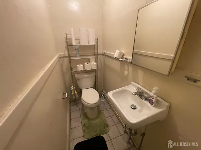 $750 | 3 South Adelaide Avenue, Highland Park, NJ 08904