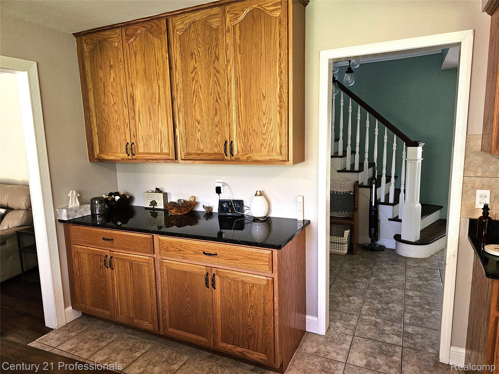 1508 Crooks Road Rochester, MI 48309 - Photo 16 of 43 Plenty of Kitchen CabinetSpace