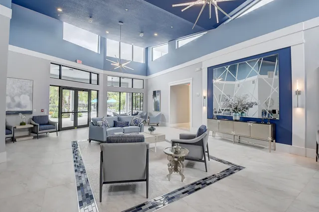 $155,000 | 6525 South Oriole Boulevard, Unit 2060, Delray Beach, FL 33446