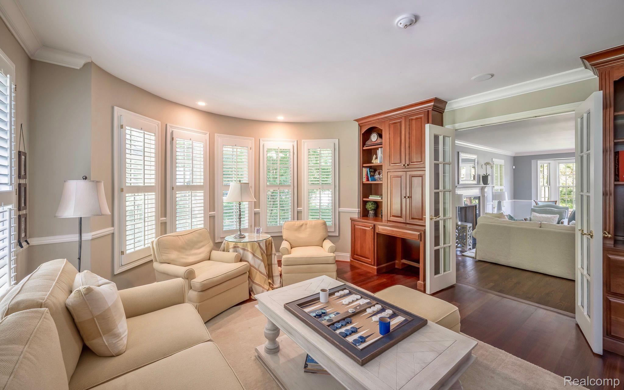 825 North Valley Chase Road Bloomfield Hills, MI 48304 - Photo 15 of 38 Office With Custom Built-Ins