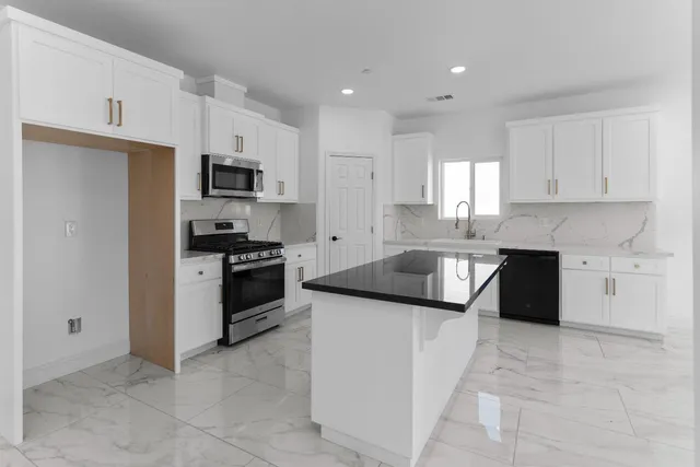 $774,000 | 36950 Pauline Avenue, Madera, CA 93636