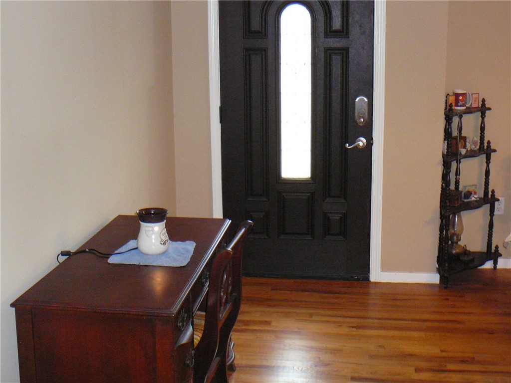 229 Broadway Lake Road Anderson, SC 29621 - Photo 8 of 10 Gallery Image 8
