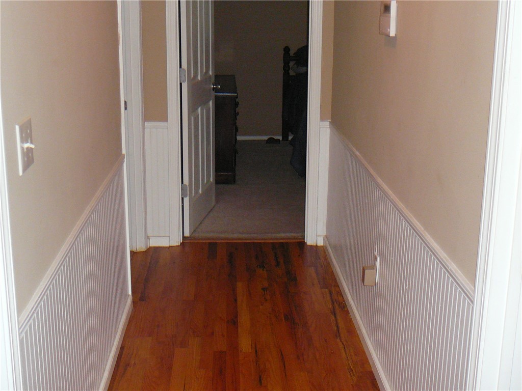 229 Broadway Lake Road Anderson, SC 29621 - Photo 9 of 10 Gallery Image 9