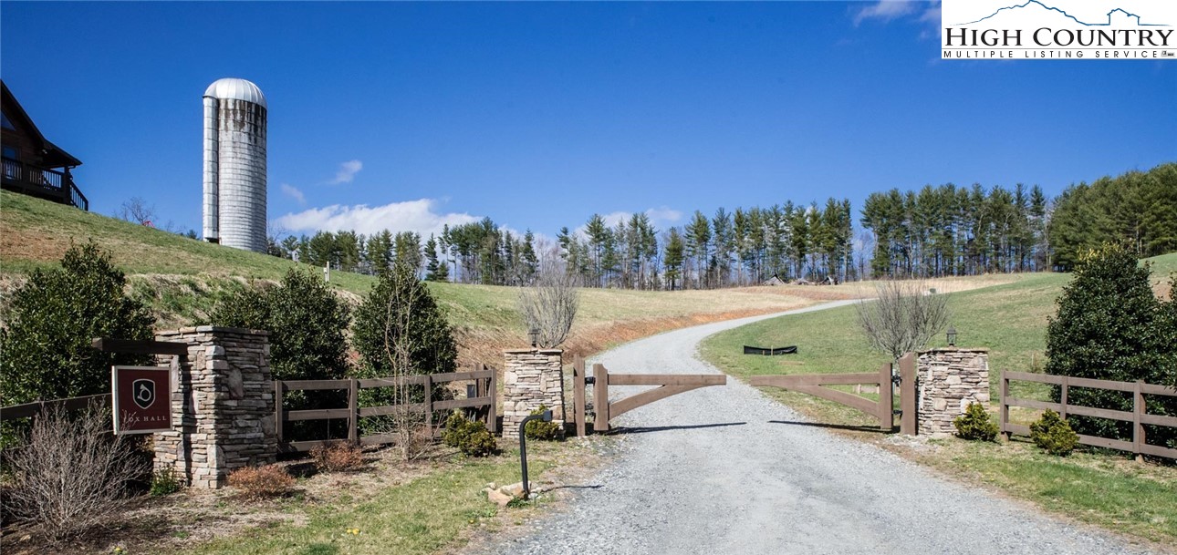 Fox Crest Crumpler, NC 28617 - Photo 4 of 26 Gallery Image 4