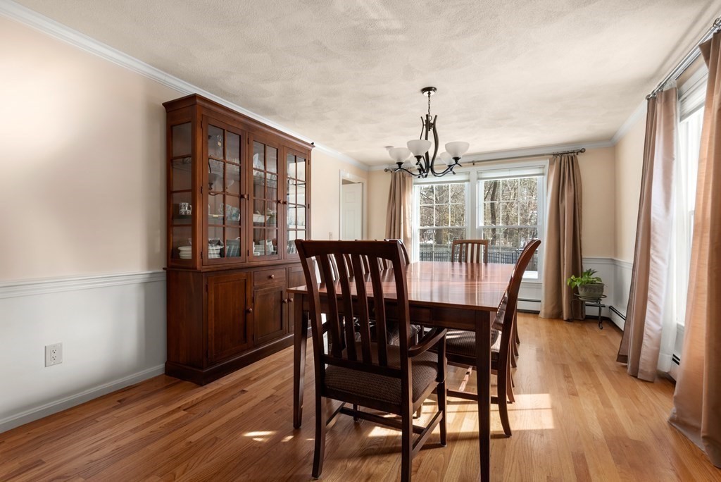 53 Cottonwood Road Wellesley, MA 02482 - Photo 13 of 33