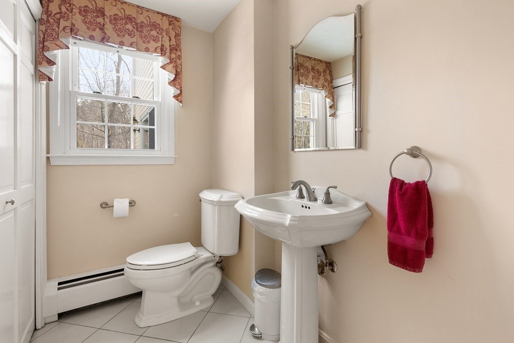 53 Cottonwood Road Wellesley, MA 02482 - Photo 18 of 33