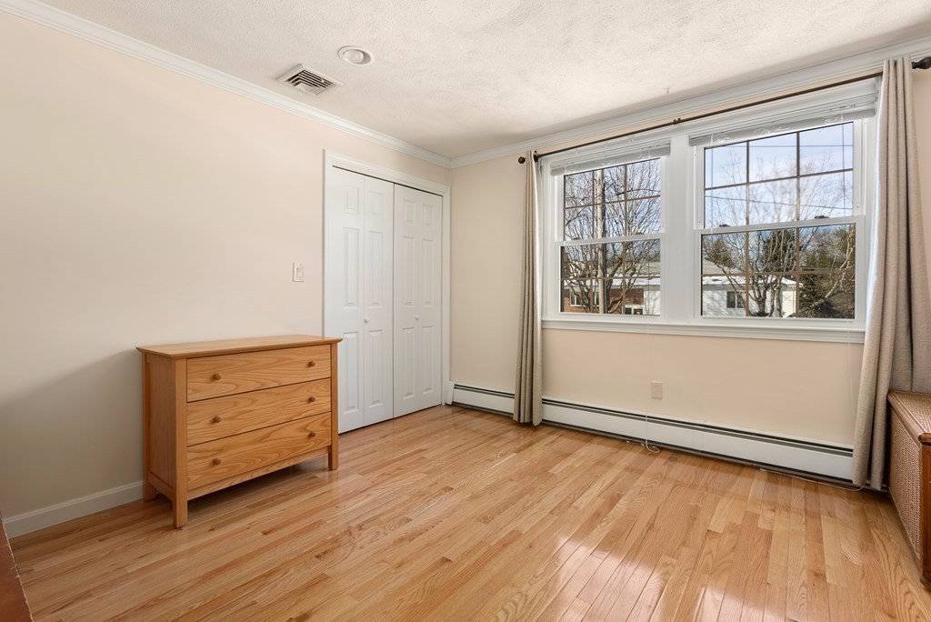 53 Cottonwood Road Wellesley, MA 02482 - Photo 23 of 33