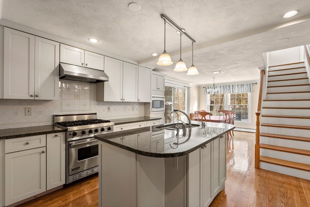 53 Cottonwood Road Wellesley, MA 02482 - Photo 6 of 33