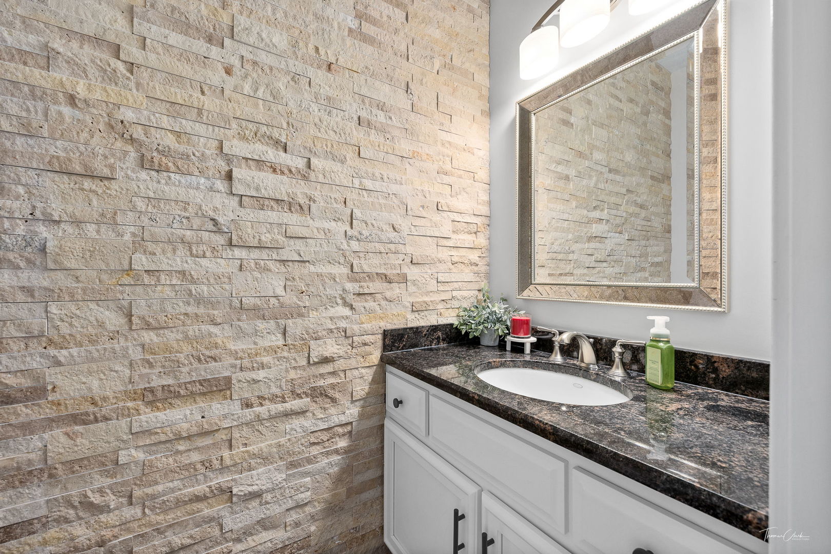 1300 Ridge Road Westmont, IL 60559 - Photo 17 of 49